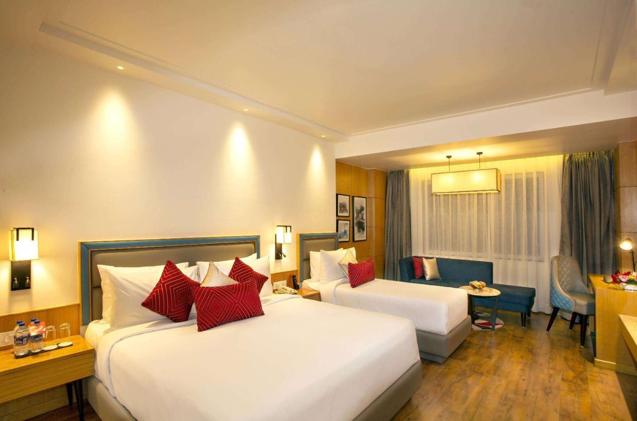 Ramada By Wyndham Katra Station Road Ξενοδοχείο Εξωτερικό φωτογραφία
